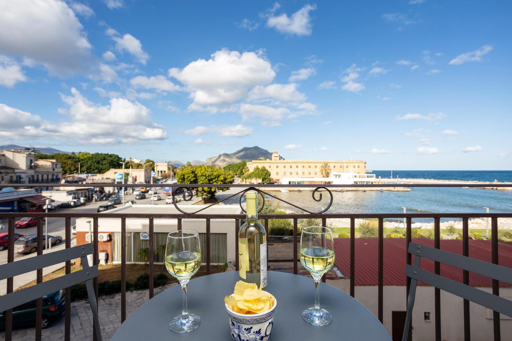 Erasmo Home Luxury Vista Mare Палермо Екстериор снимка